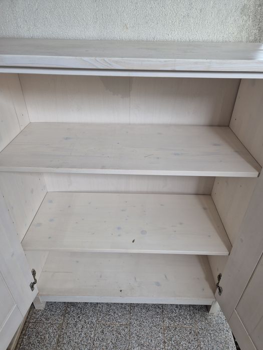 Movel ikea 2 portas 3 prateleiras