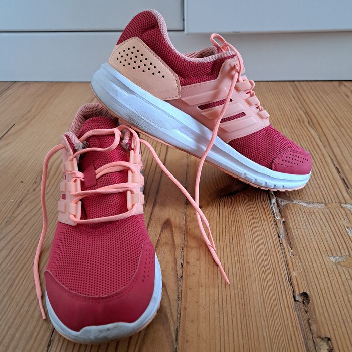 Ténis Adidas de mulher