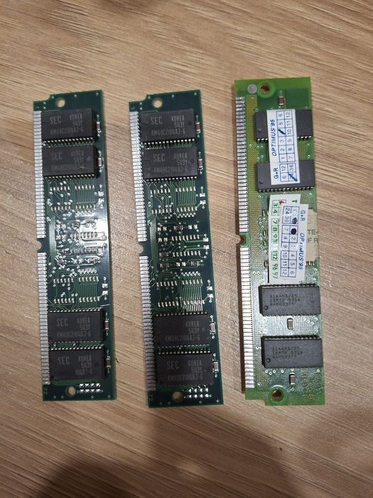 Moduł pamięci do starego komputera
