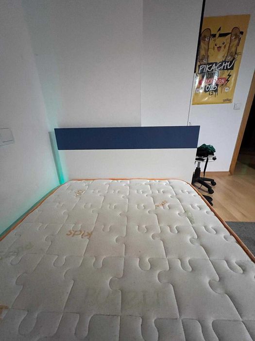 Cama Solteiro e colchão incluido
