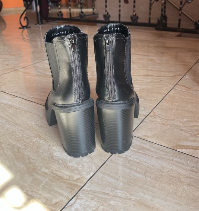 Nowe botki NINE WEST  na platformie