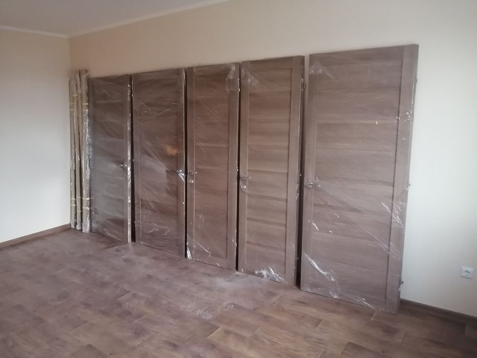 Продам міжкімнатні двері