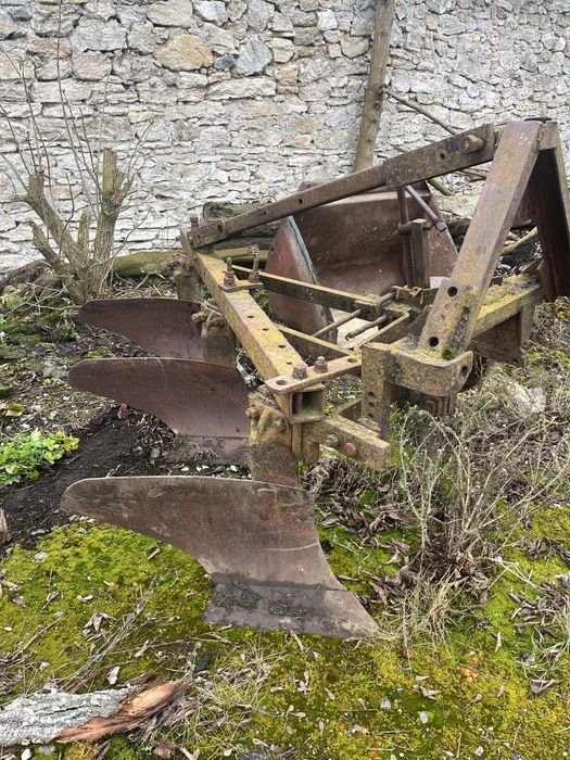 Продам трактор мтз