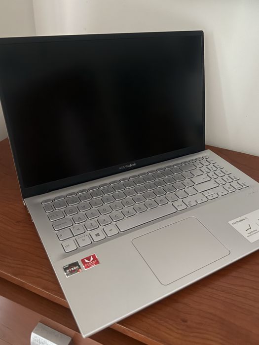 Portátil asus vivobook