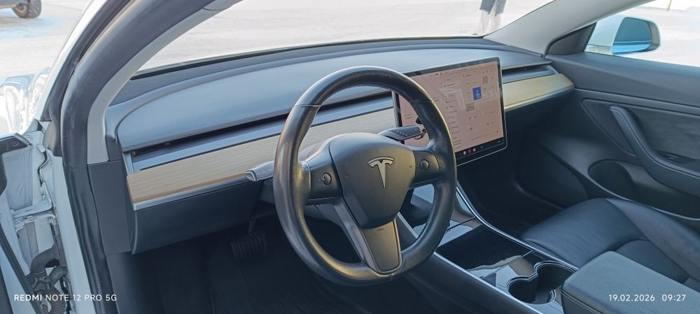 Tesla model 3 2019