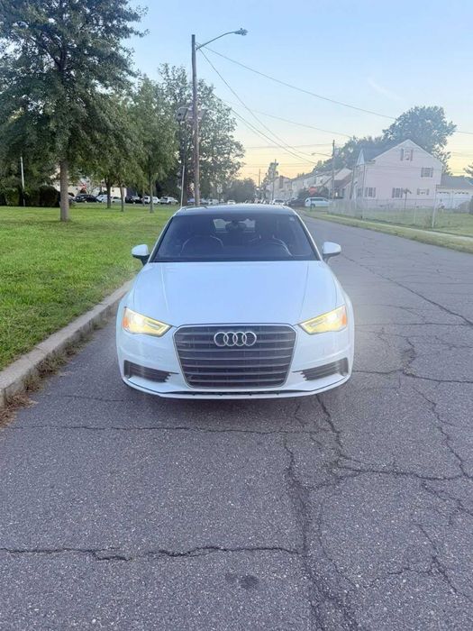 Audi A3      2015