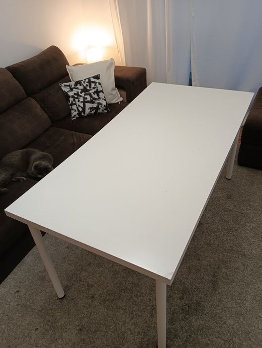 Mesa Branca 155x75cm
Medidas 155x75cm