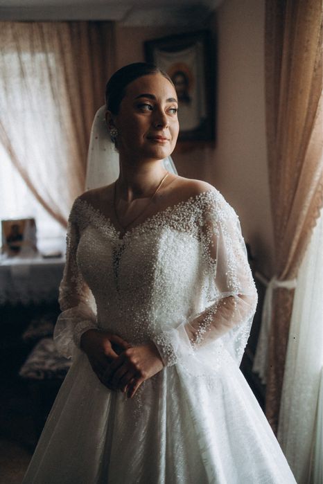 Поодаю весільну сукню,після проф.хімчистки, звертайтеся за номером