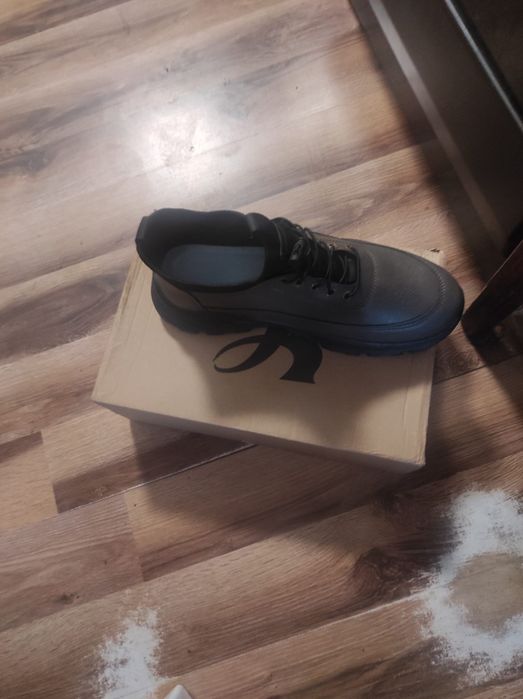 Nowe buty męskie