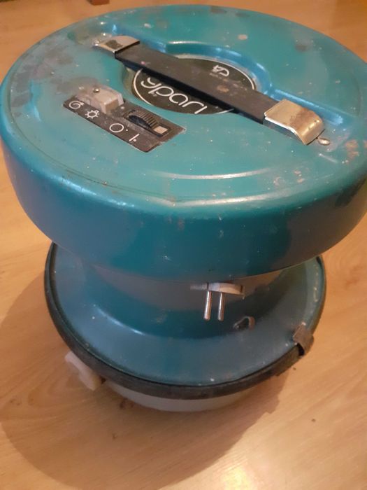 Stary odkurzacz antyk