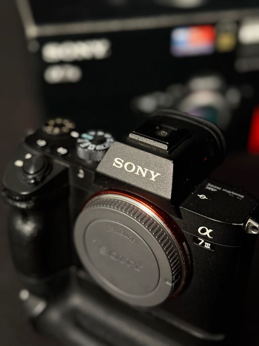 Sony a7iii - Full Frame (com GRIP)