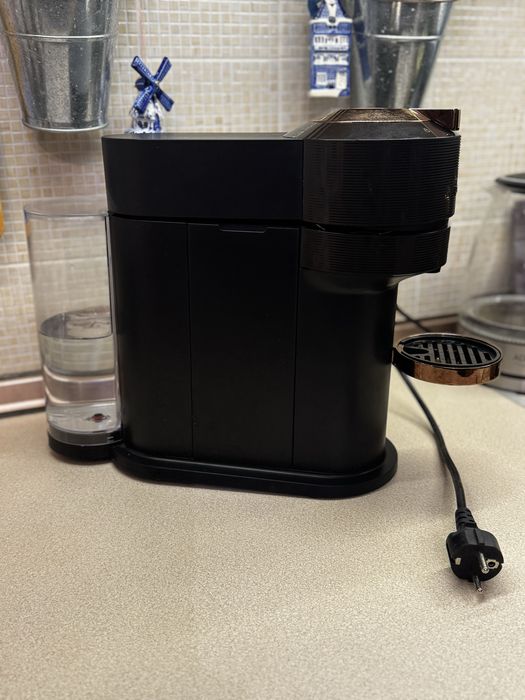 Капсульна кавоварка Nespresso Vertuo Next