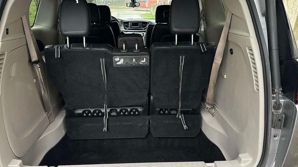 Chrysler Pacifica 3.6 бензин 2017 рік, США