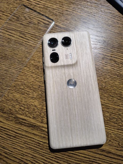 Motorola edge 50 ultra гарантія до 22.07.26