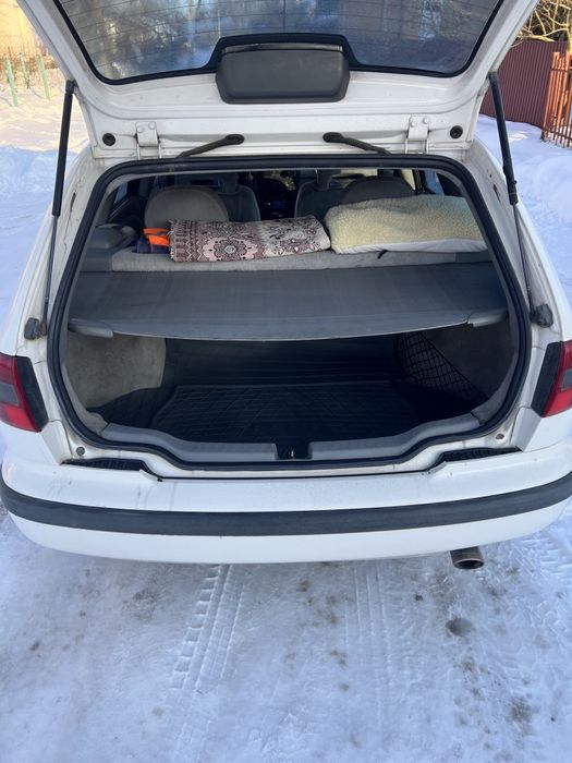 Volvo v40 1.6 benzin 1998p