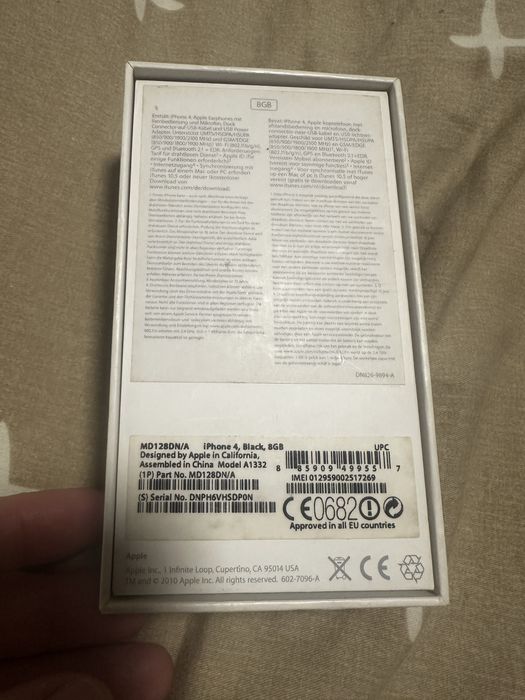 Iphone 4 в идеале черного цвета