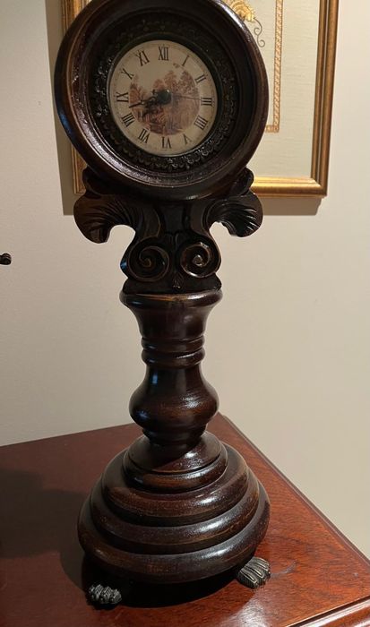 Relógio de mesa madeira