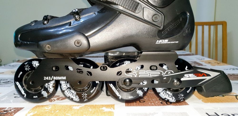 FR Skates FR1 80 Inline Skates

With upgraded frame brake and 4 new wh