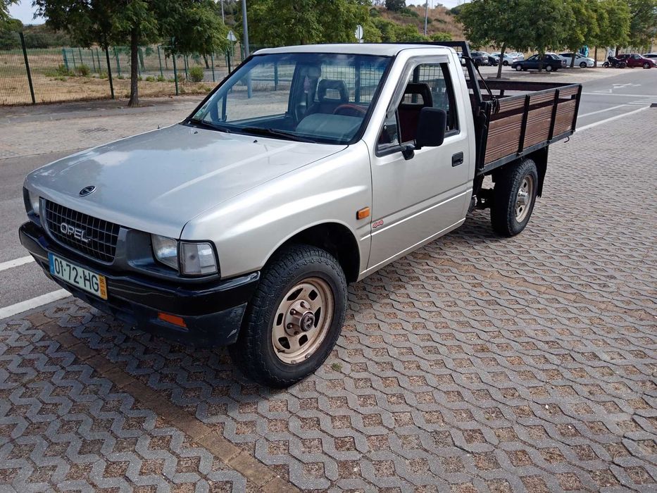 Carrinha Opel Campo 4x4