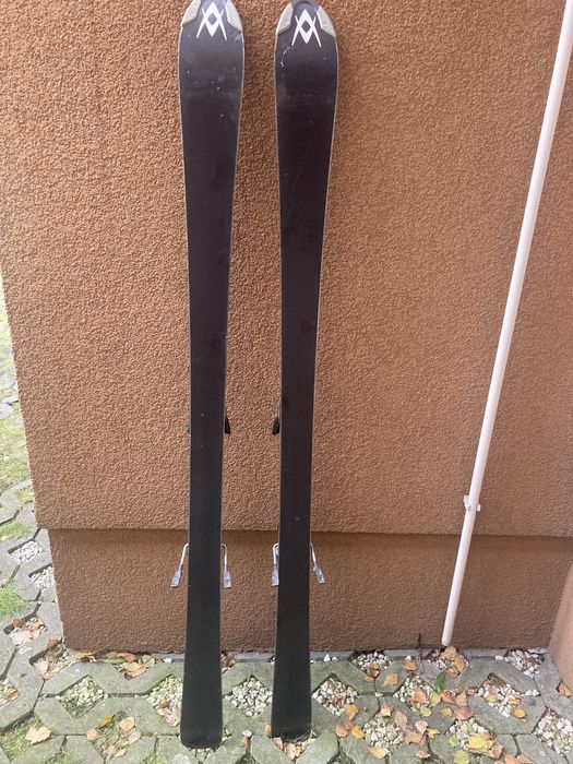 Narty Volkl carver 149 cm