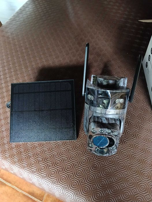 Câmera solar camuflada NOVA