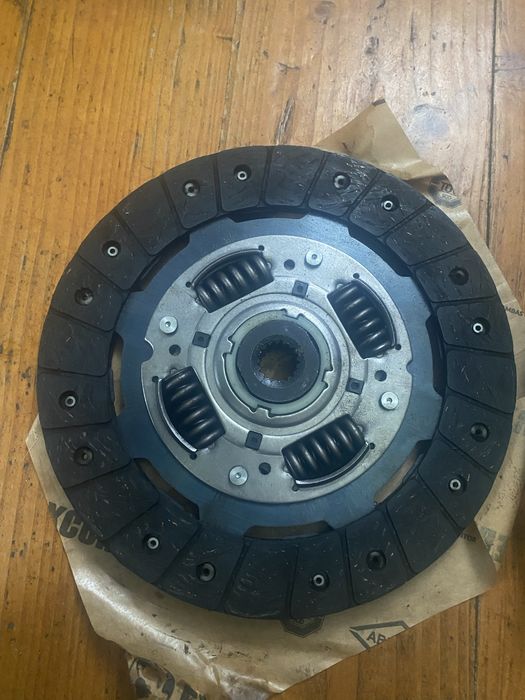 Продам диск щеплення з корзиною до форд фокус 2