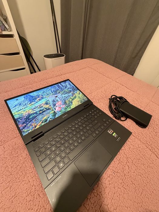 HP OMEN 15 – Performance Profissional (Gaming & Trabalho)