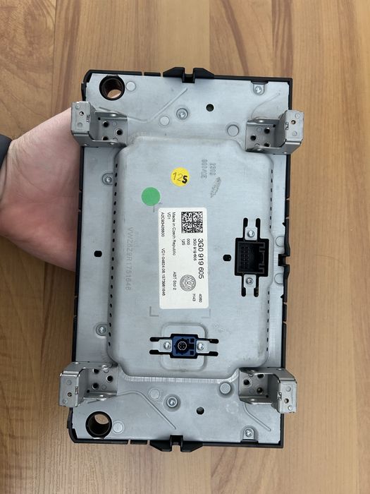 Продам дисплей/ магнітола на Volkswagen Passat B8 / Golf 7