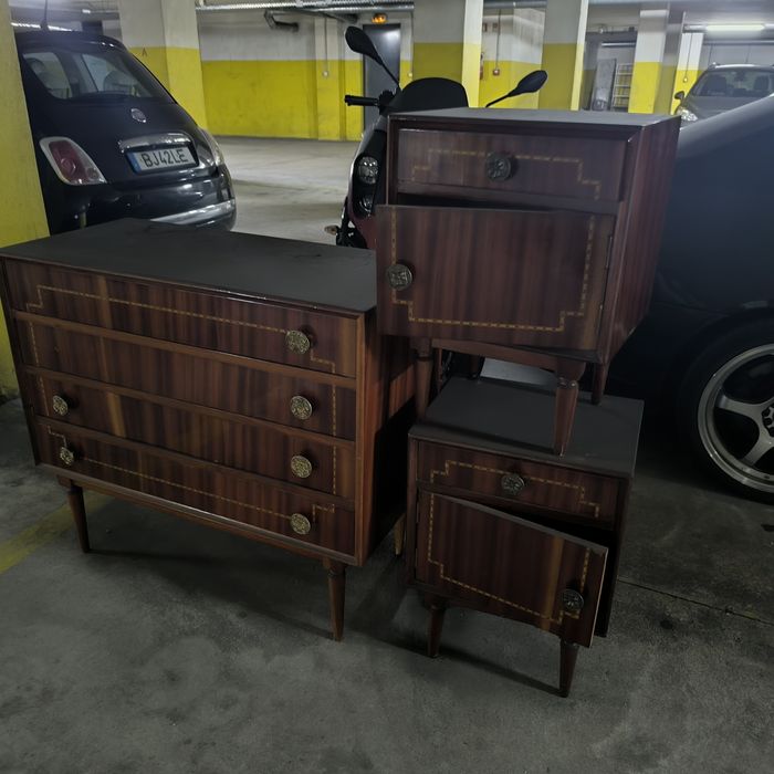 Camiseiro vintage  muito bonito