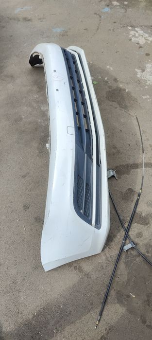 Бампер передний VW Jetta 6 оригинал бу целый рейсталинг