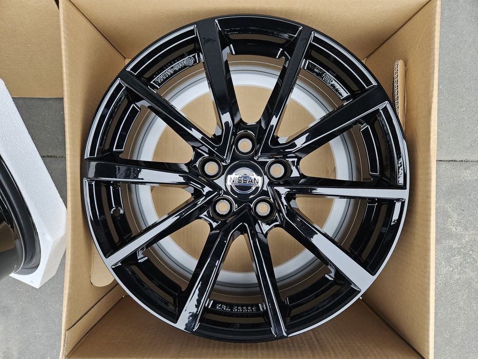 Nissan 17 " Nowe 5x114,3 Juke Qashqai Rogue Felgi Czarne Alufelgi ET35