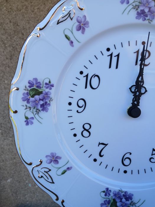 Годинник на стіну Фіалки Чехия фарфоровые часы на стену Фиалки