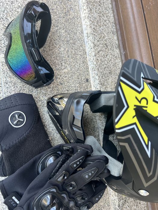 capacete rockstar