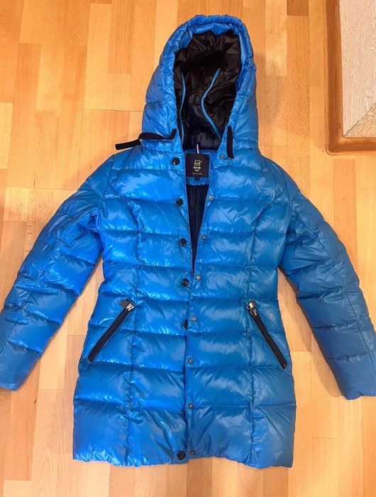 Жіноча синя куртка