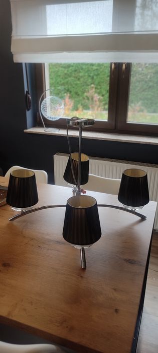 Sprzedam żyrandol plus 4 kinkiet