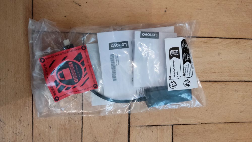 Lenovo adapter USB - C to Ethernet