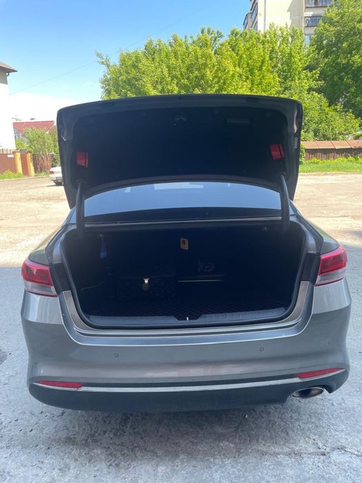 KIA Optima 2017р