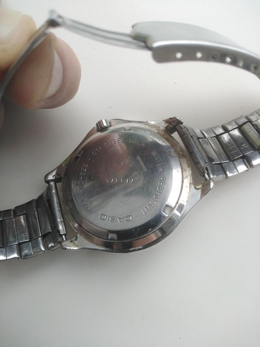 Годинник CASIO..