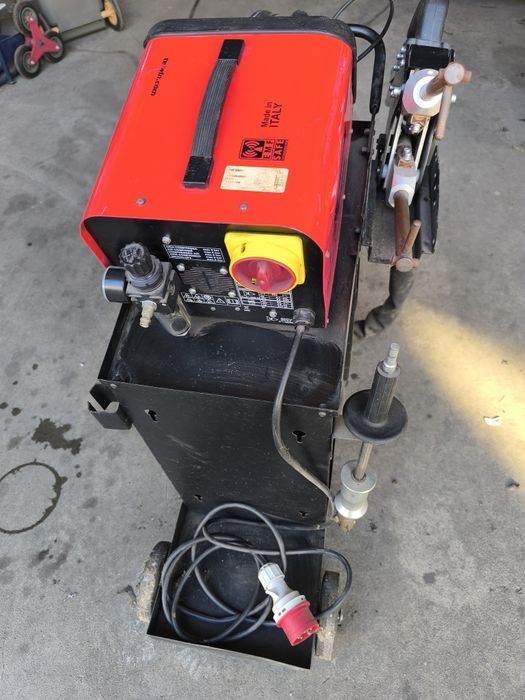 Aparelho soldar para chapeiro automóvel