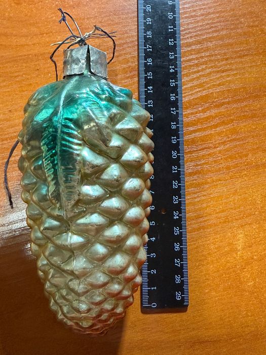 Большая Новогодняя игрушка Шишка 15 см ссср