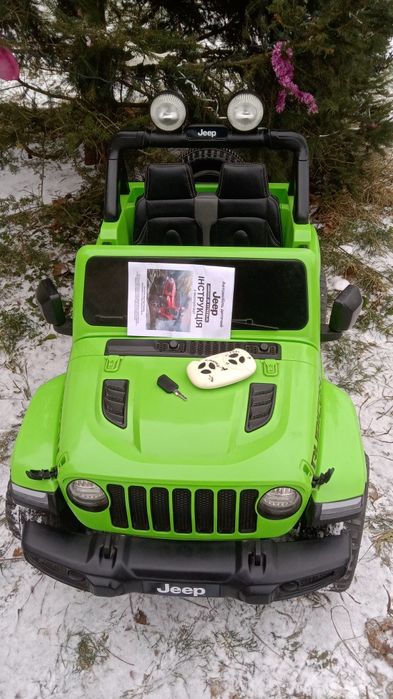 Дитячий електромобіль ,подарунок