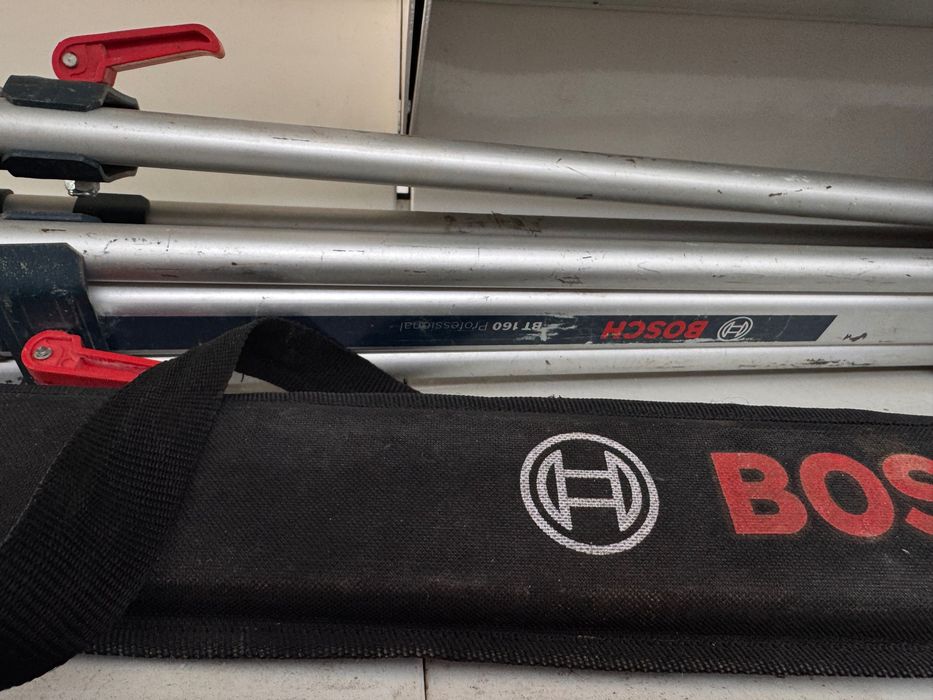 niwelator Bosch GOL 20 D zestaw