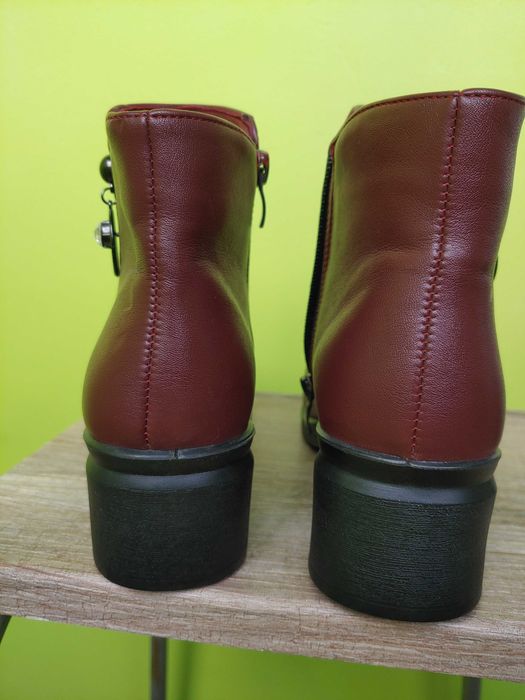 Ботильйони, чобітки жіночі 36 розмір