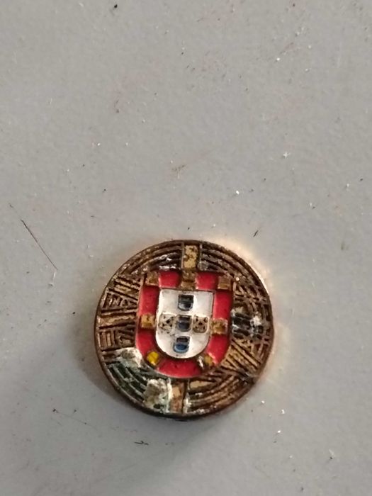 Brindes do bolo rei.porta chaves. Esqueiros Pines etc