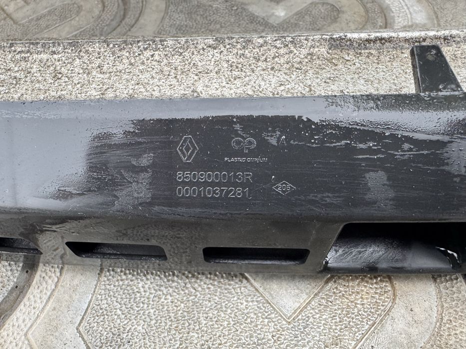 Підсилювач заднього бампера Renault Megane III універсал