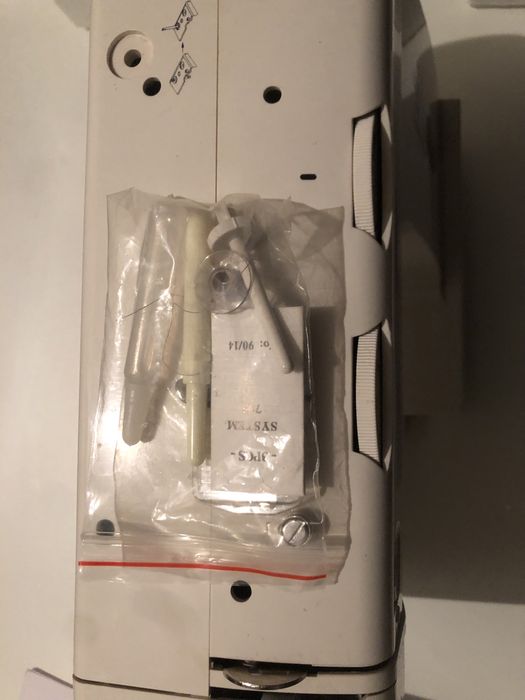 Швейна машинка Toyota, E&R Classic KP-883!