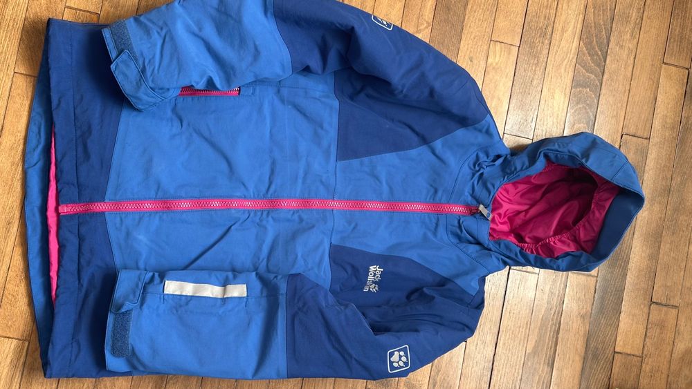 128 см лижна куртка jack wolfskin