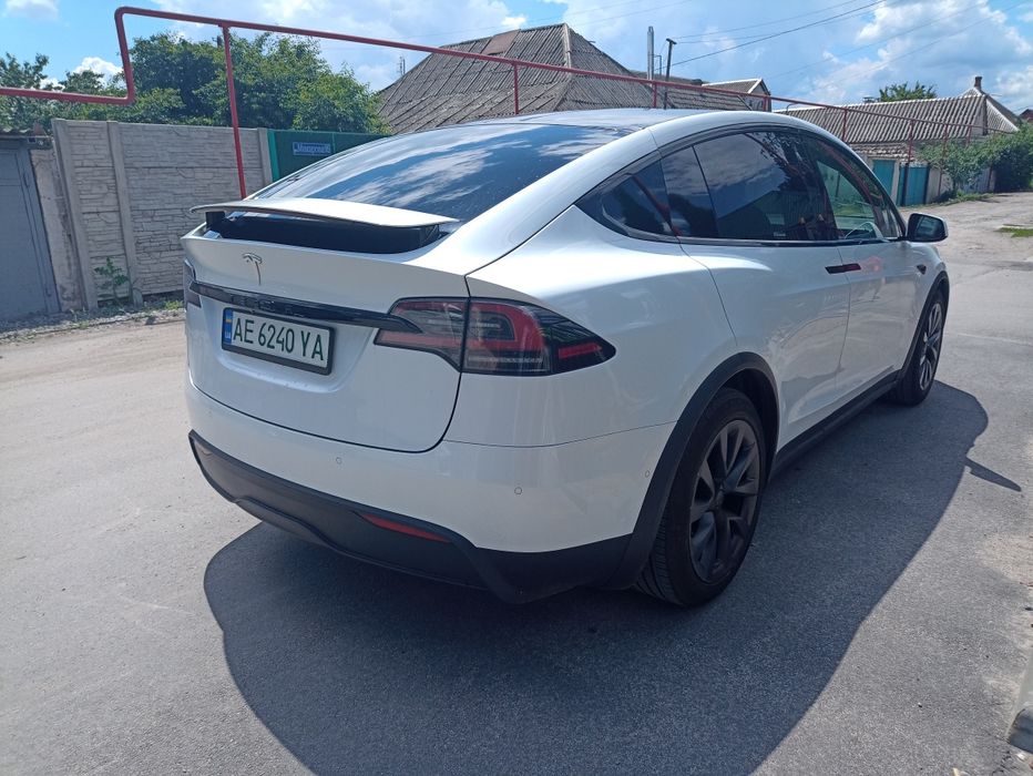 Tesla Model X Long Rage