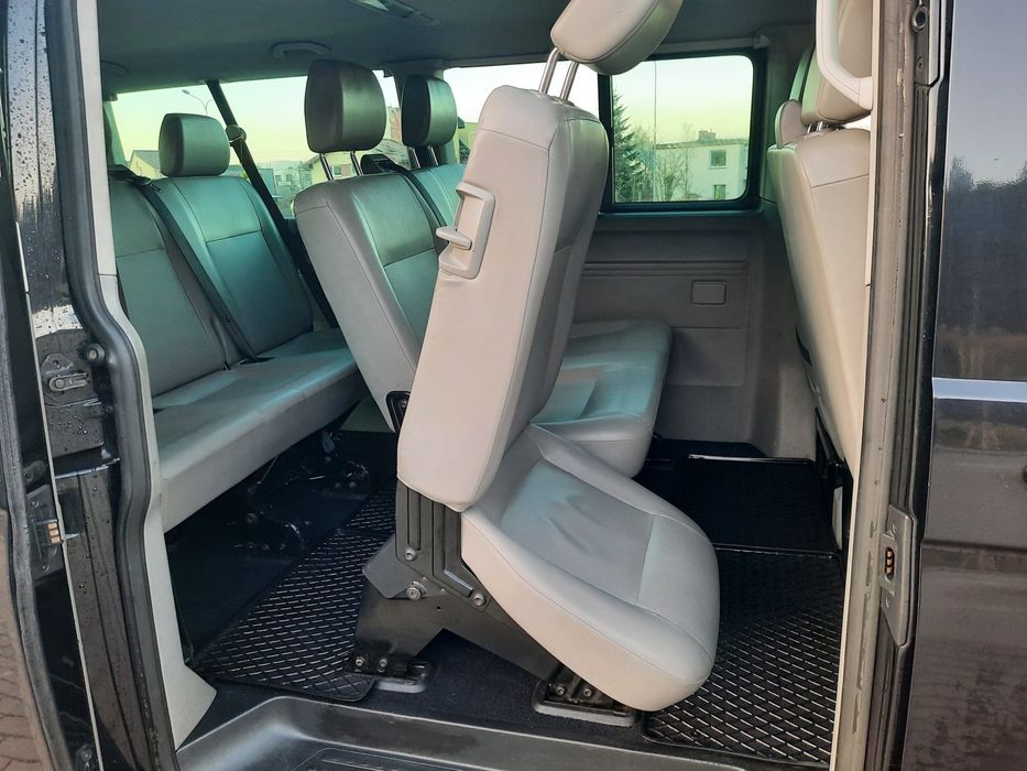 Vw caravelle 9osobowy