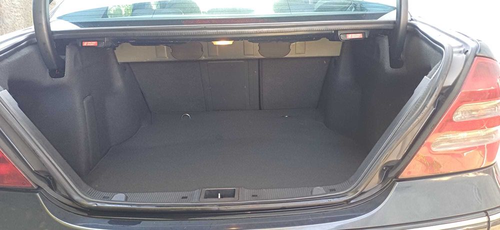 Mercedes-Benz C220 W203